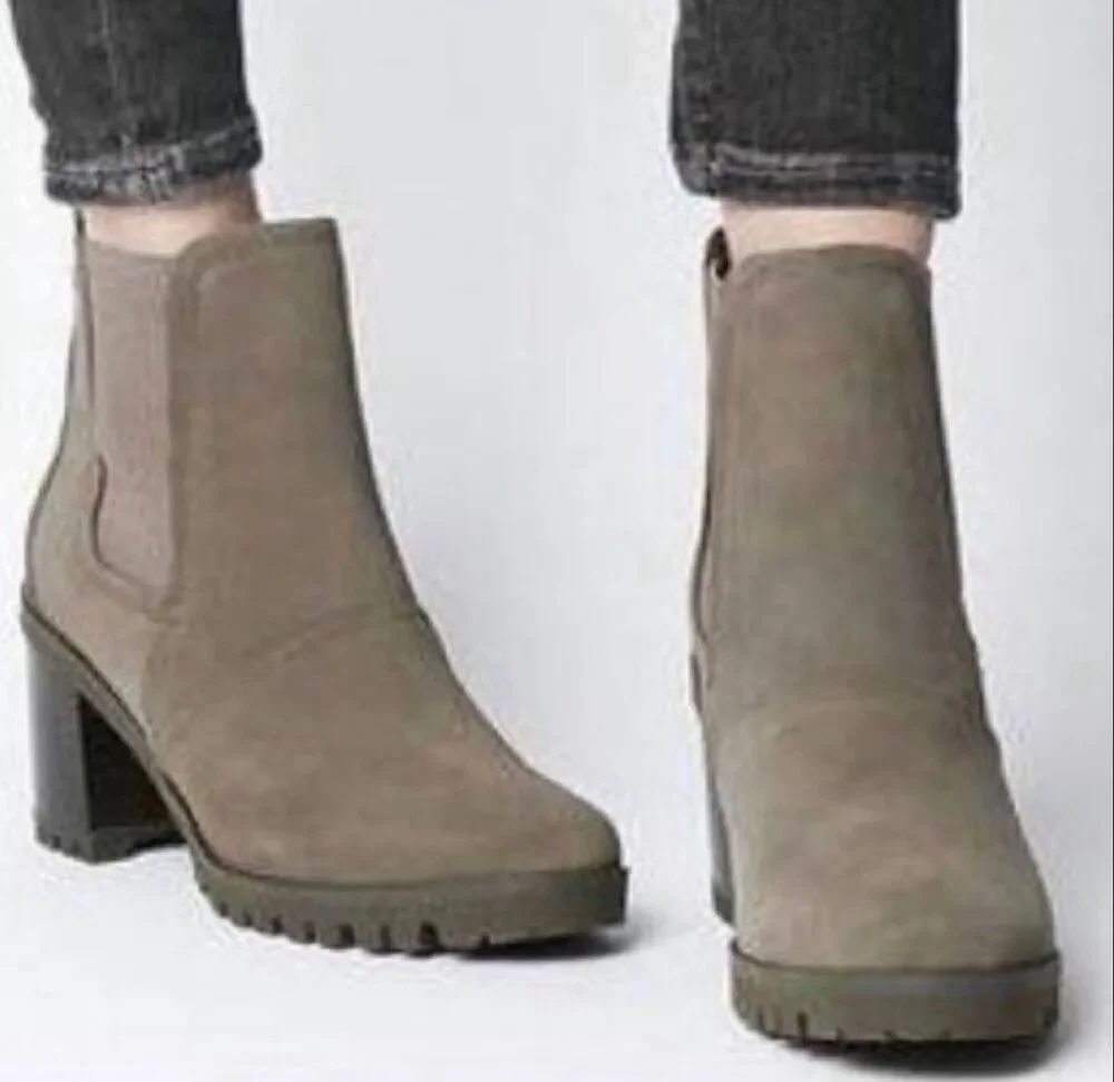Ugg Australia Women's Hazel Ankle Boots Pinewood Suede, Sz 9, $210